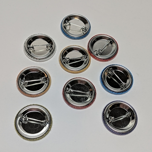 Buttons - Picture 2 of 12